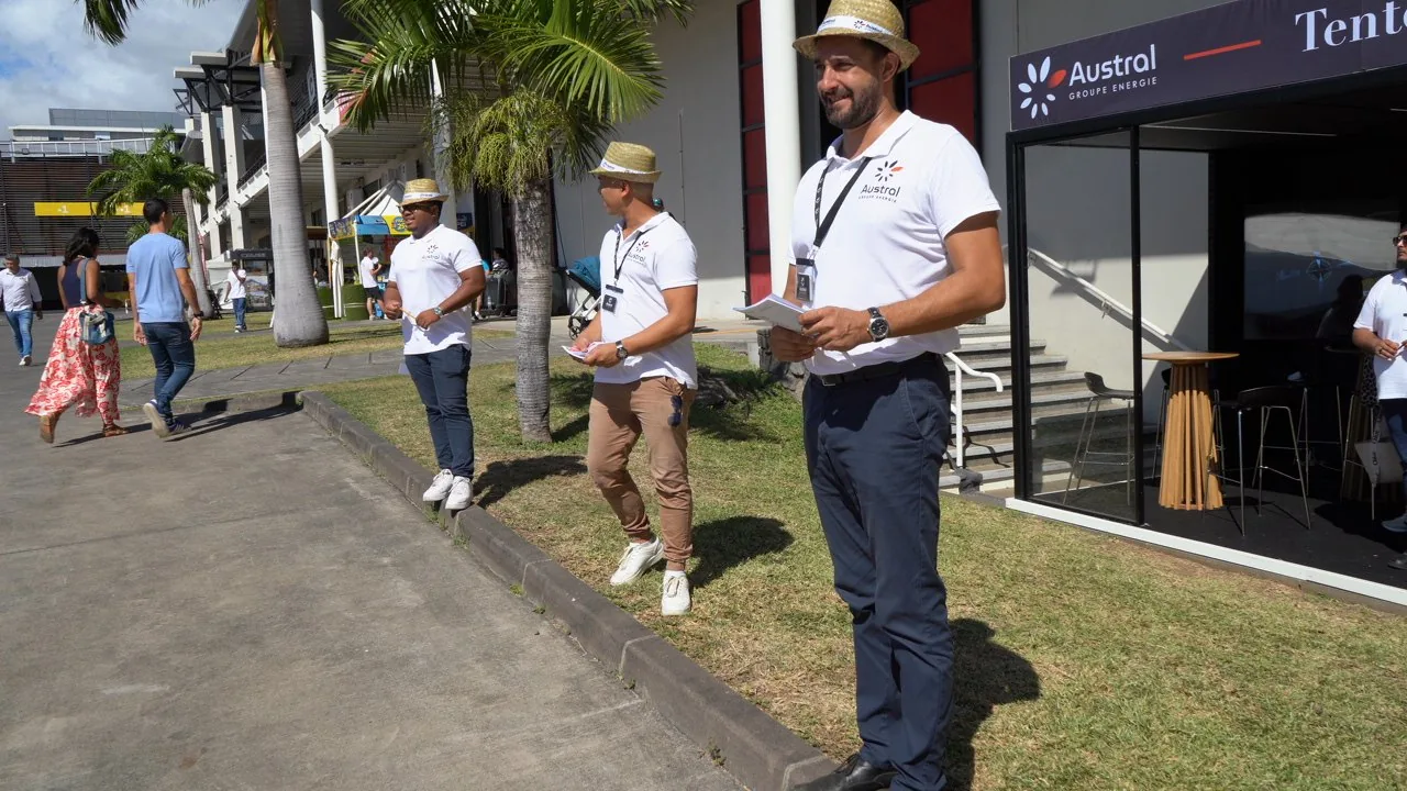 Stand Austral Groupe Énergie « 10 ans à vos côtés », La Réunion — animation dans les allées